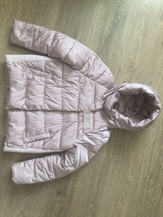 Продам весняну куртку у гарному стані