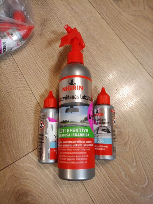 Preparat przeciwko parowaniu szyb plus dwa odmrażacze do zamków sam.