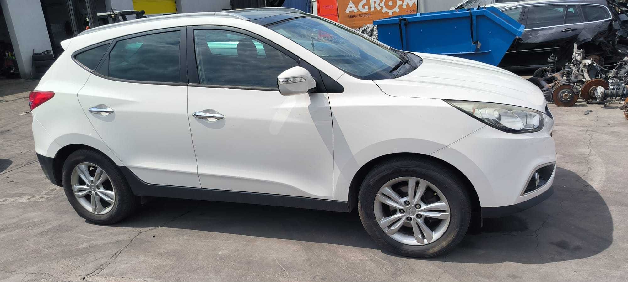 HYUNDAI IX35 NCW cały na części maska zderzak błotnik silnik drzwi
