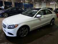 Mercedes-Benz Klasa C Mercedes C ! 2.0 ! 4MATIC ! Import USA ! Bogata wersja !