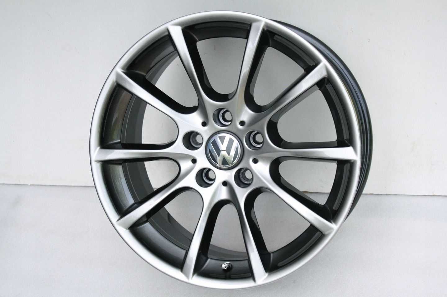 FELGI VW T5 T6 T6.1 TRANSPORTER CRAFTER AMAROK 18 ORYGINALNE