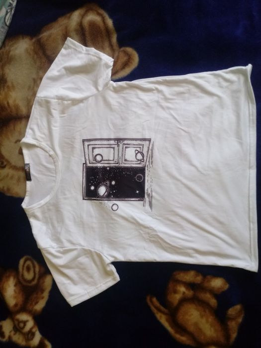 Biała bluzka z nadrukiem