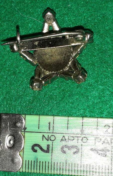 Alfinete / Pregadeira Antiga