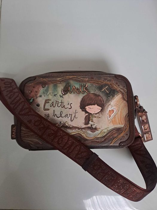 Torebka Anekke, średniej wielkości, brązowa, usztywniana, prostokątna