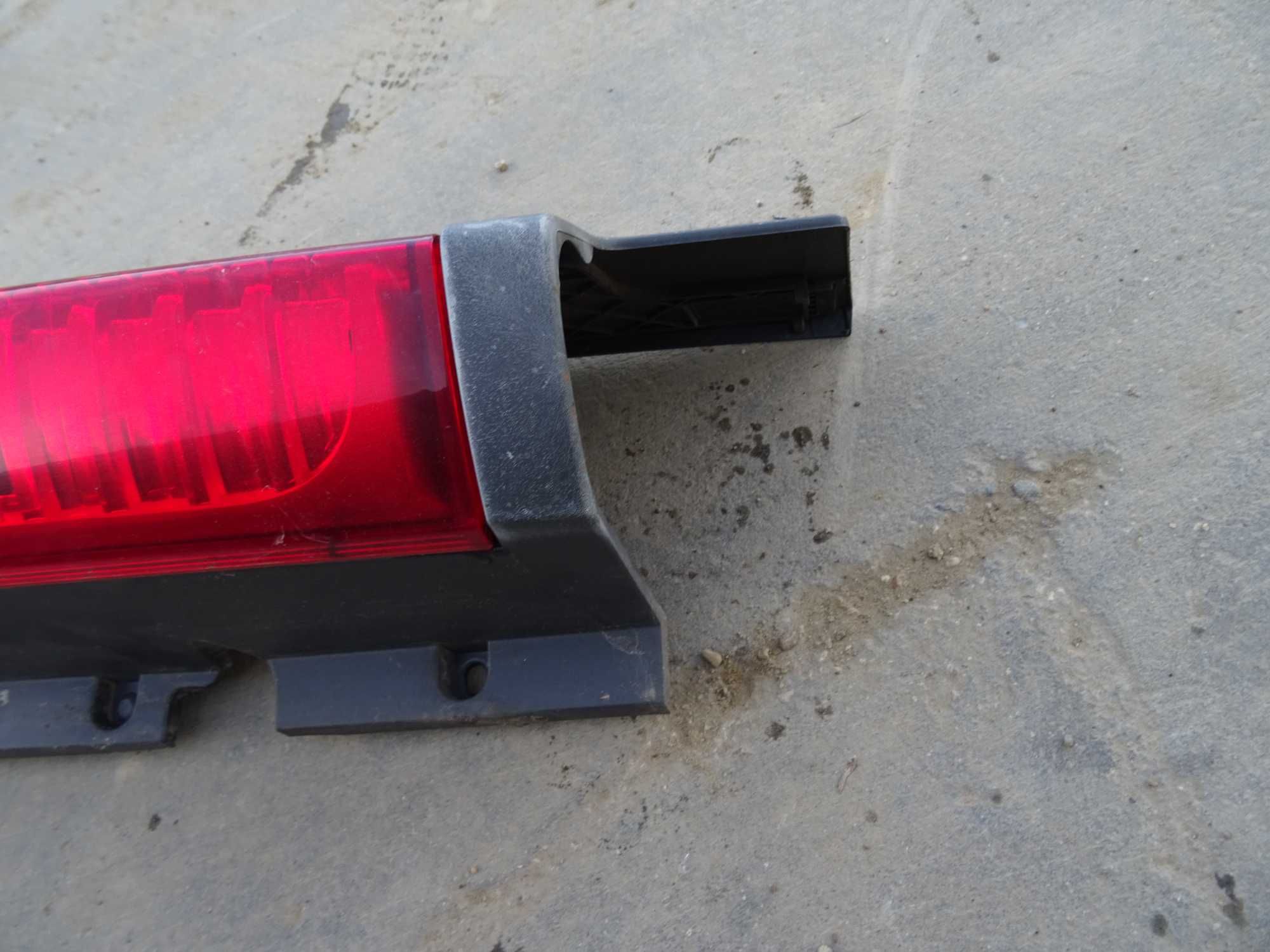 Lampa tył lewa Renault Trafic