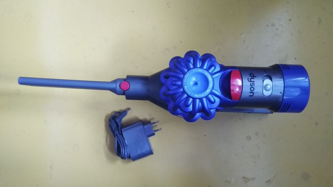 Пылесос Dyson V8