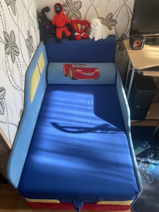 Детский диван  б/у