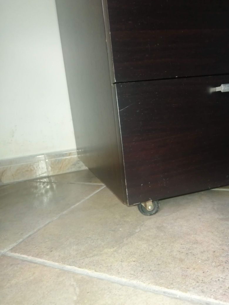Armário de 3 gavetas