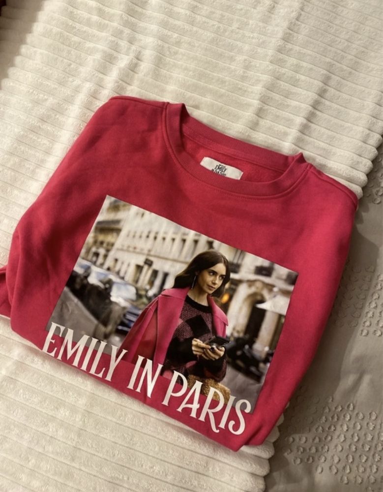 Sweater Emily In Paris Primark