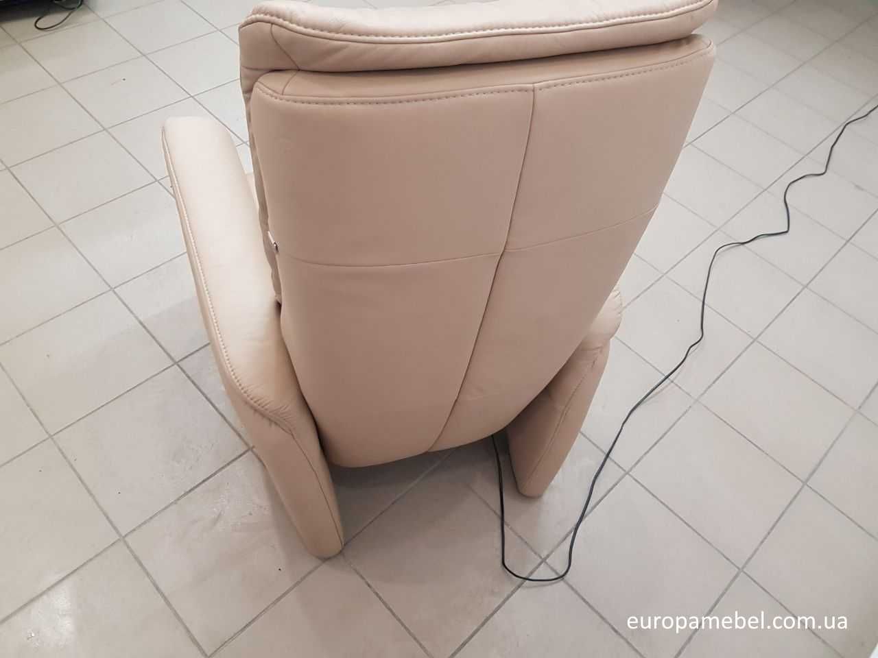 Шкіряне крісло  електро реклайнер Hukla з електро підголівникм +підйом