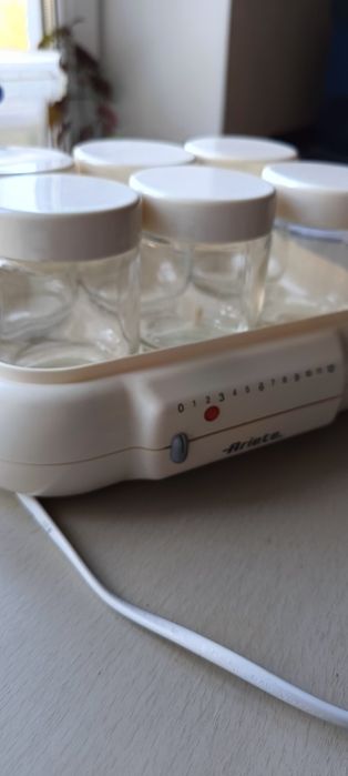 Йогуртниця ariete для приготування йогуртів вдома