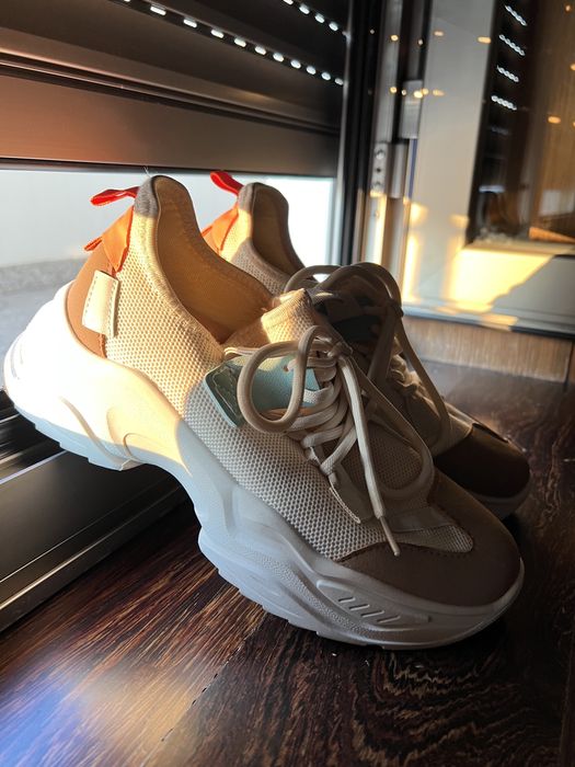 Sapatilhas com plataforma