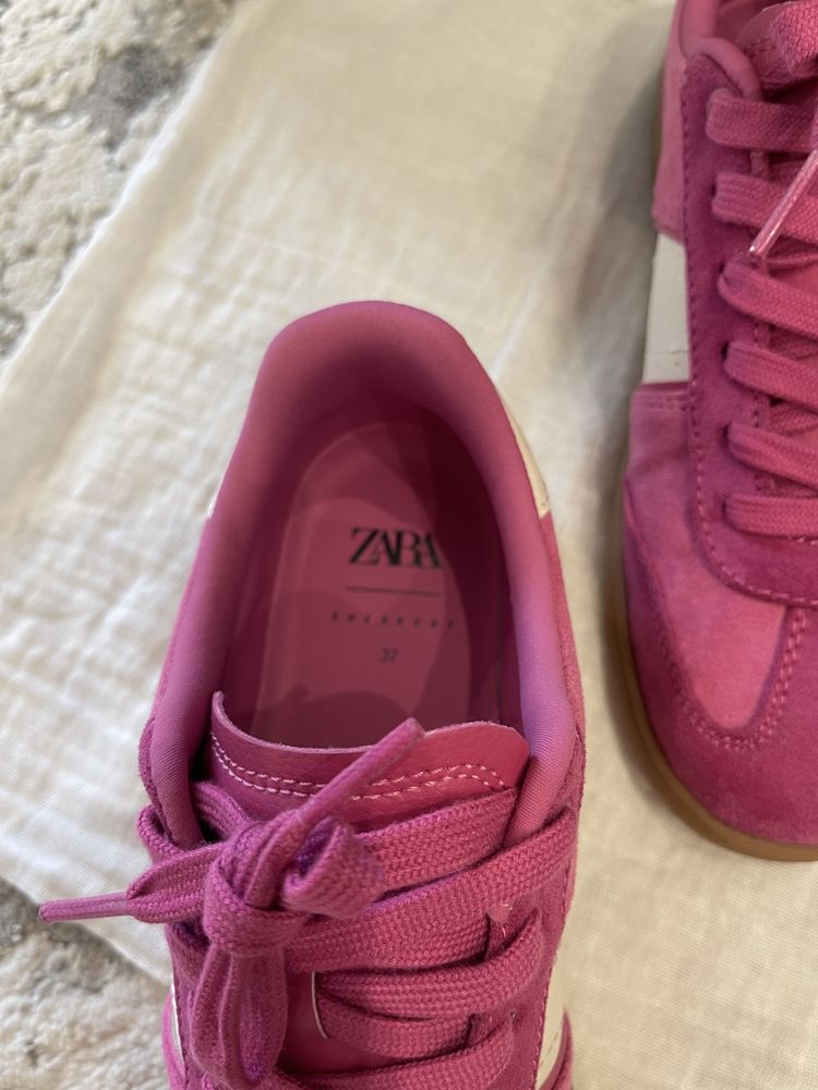 Кеди від бренду Zara