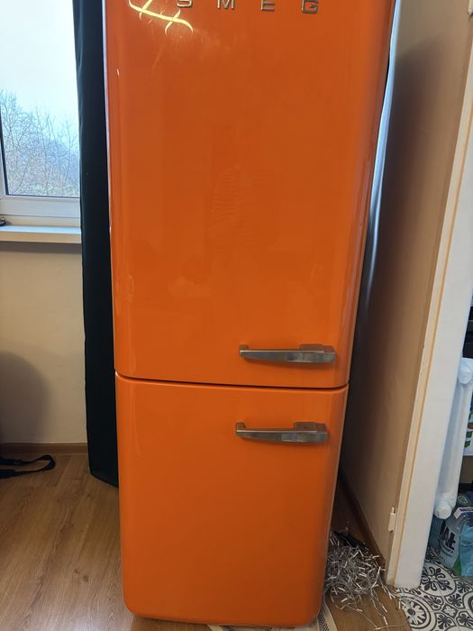 Lodowka smeg pomarańczowa