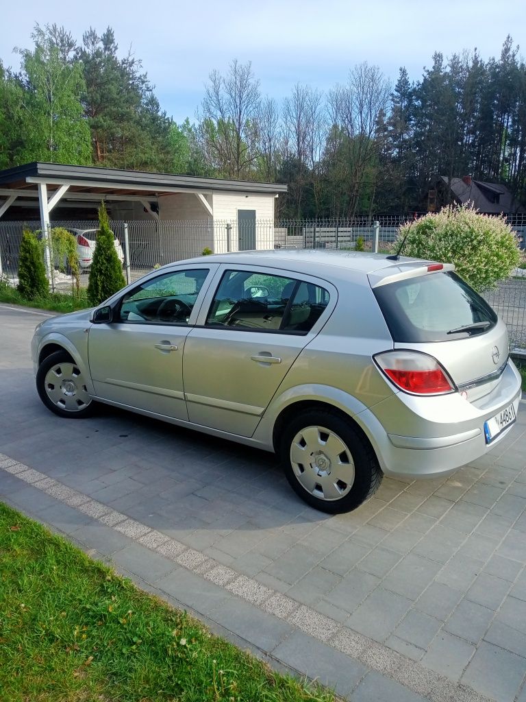 Opel Astra H 1.7 CDTI