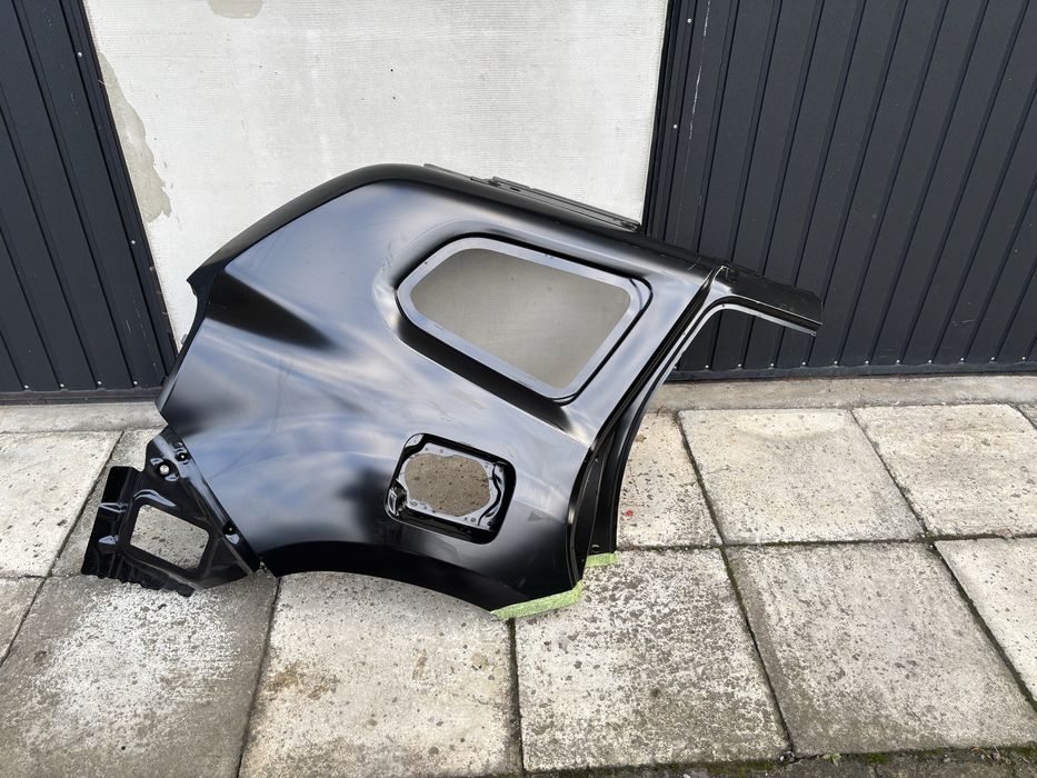 Dacia Duster II 2 17- błotnik prawy tył tylny poszycie błotnika tylne