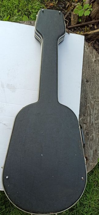 Кейс, кофр для електрогитары