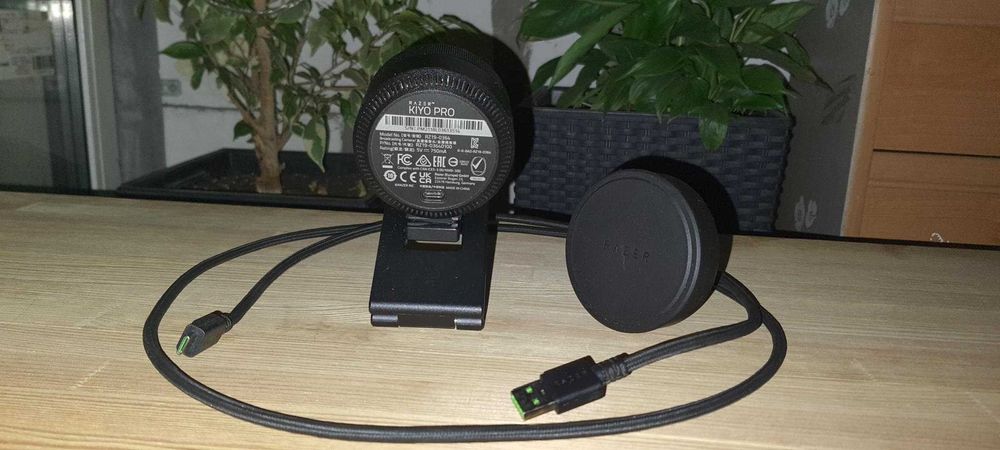 Веб-камера RAZER Kiyo Pro RZ19-03640100-R3M1