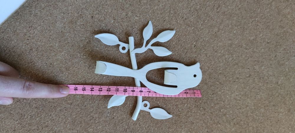 Wieszak na klucze lub inne drobiazgi ptak ptaszek metalowy 14x13 cm