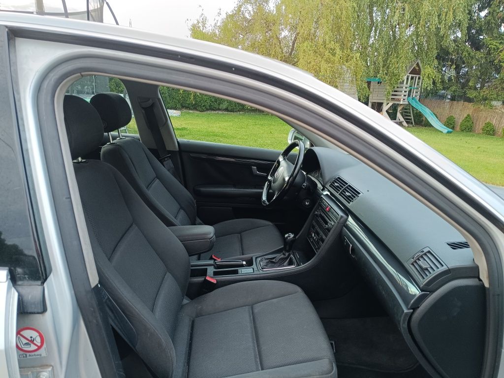 Audi a4b6 2.0+LPG sekwencja Hak Sprawna klima OC i przegląd na rok