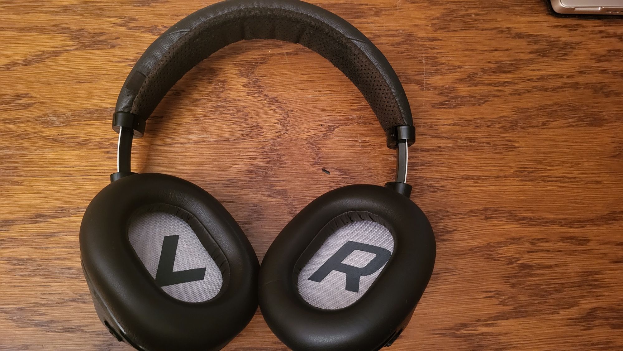Słuchawki nauszne Plantronics Backbeat Pro 2