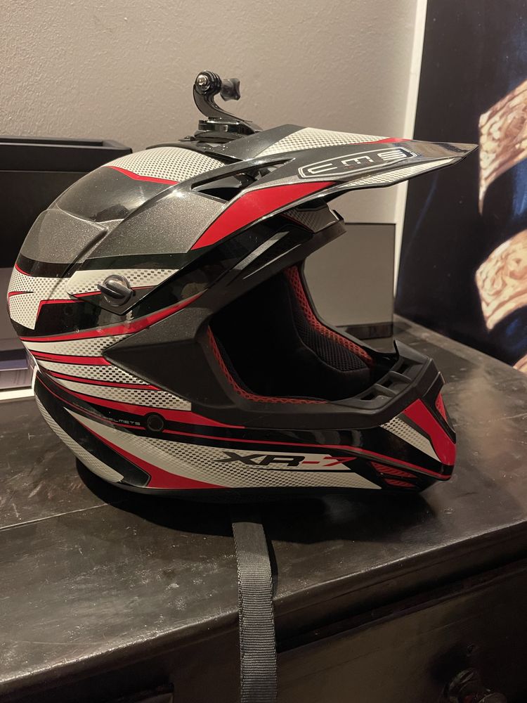 Vendo capacete Cms