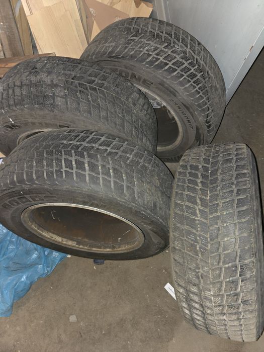 Колеса з дісками мерцедес Vito 255 60 R 17