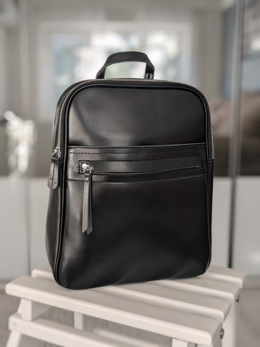 Сумка-рюкзак жіночий шкіряний для документів формату А4