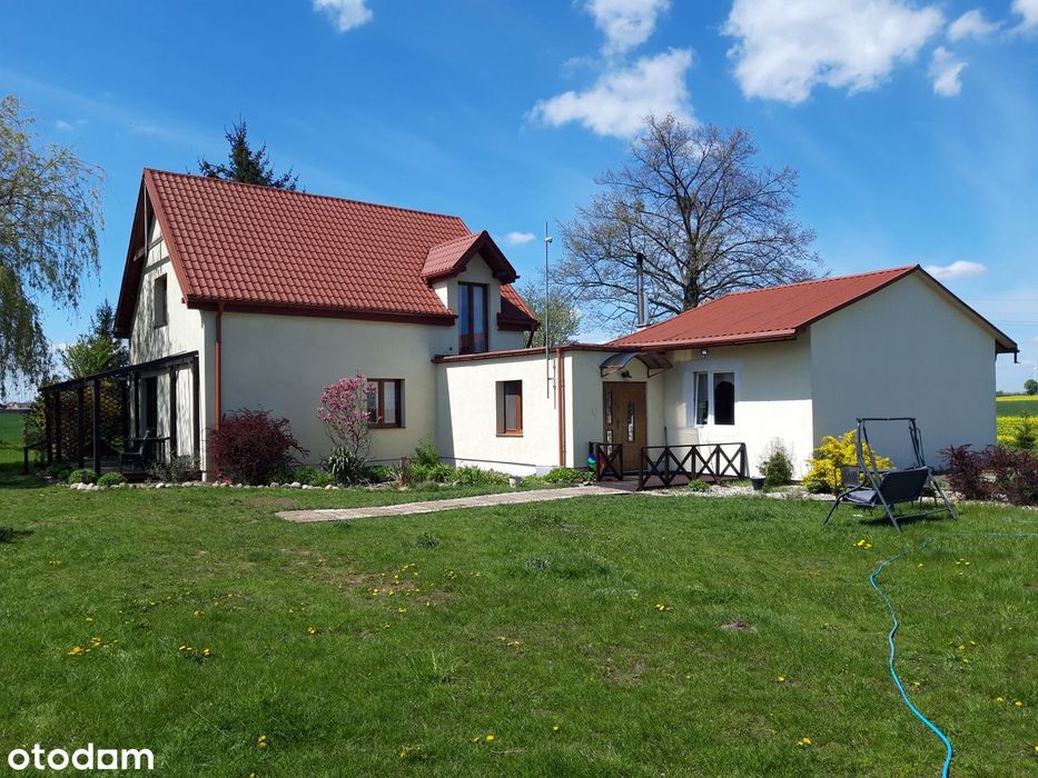 Przestronny dom na wsi z dużą działką