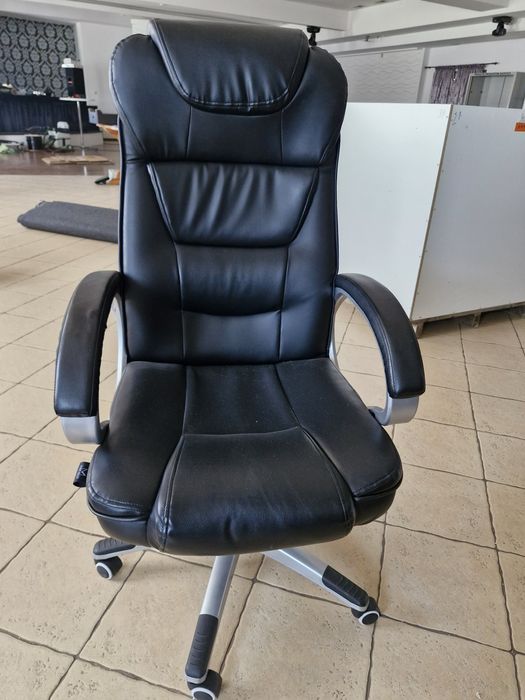 Fotel biurowy, krzeslo biurowe Mark Adler