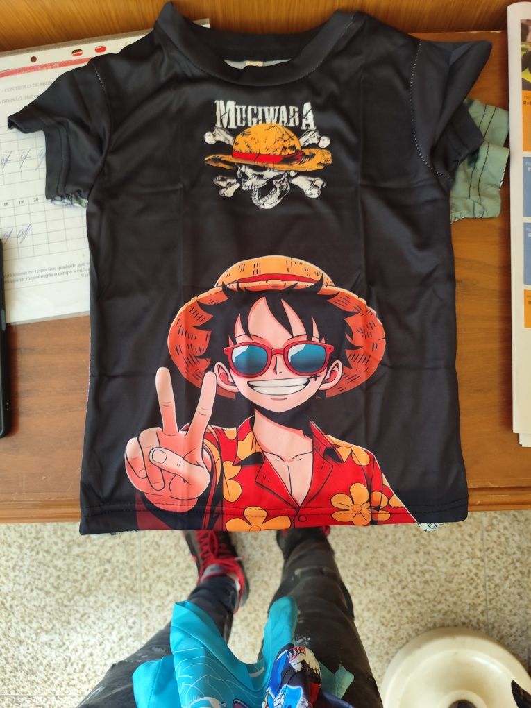T-shirts 6/7 anos