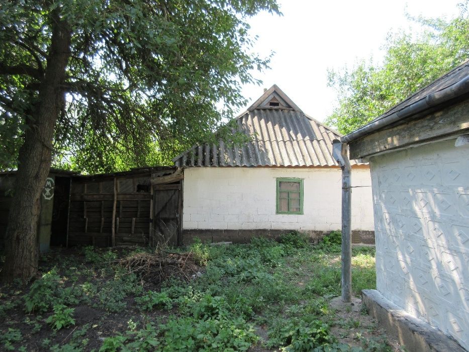 Хата в с. Голубовка, Новомосковского р -на. Сдам.