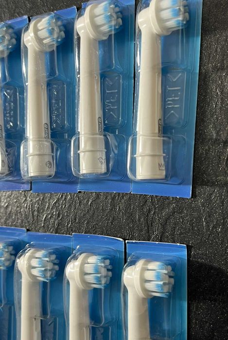 Końcówki do szczoteczki Oral-B Sensitive Clean 10 sztuk białe