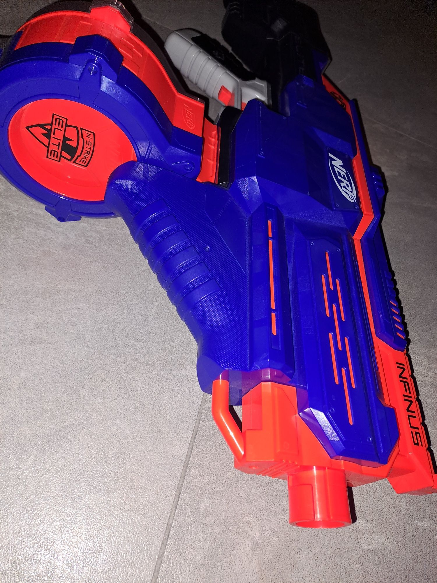 Nerf Elitę infinus