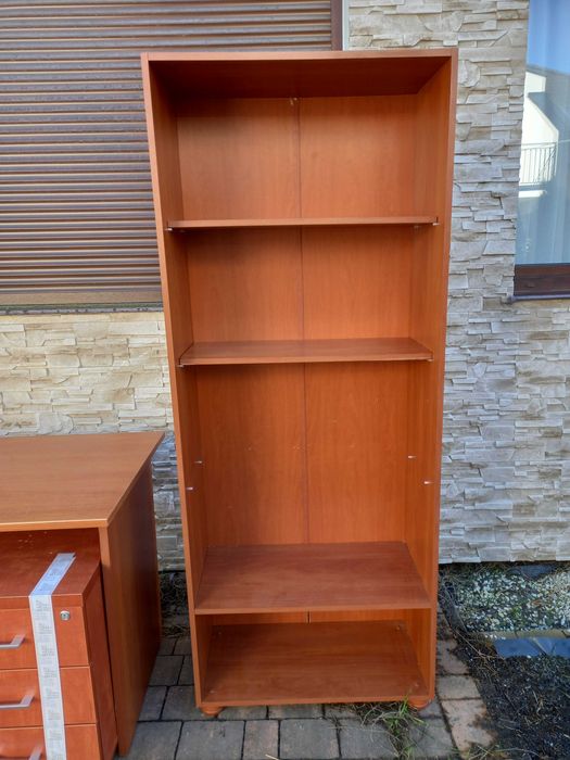 Biurko+regały+kontenerek