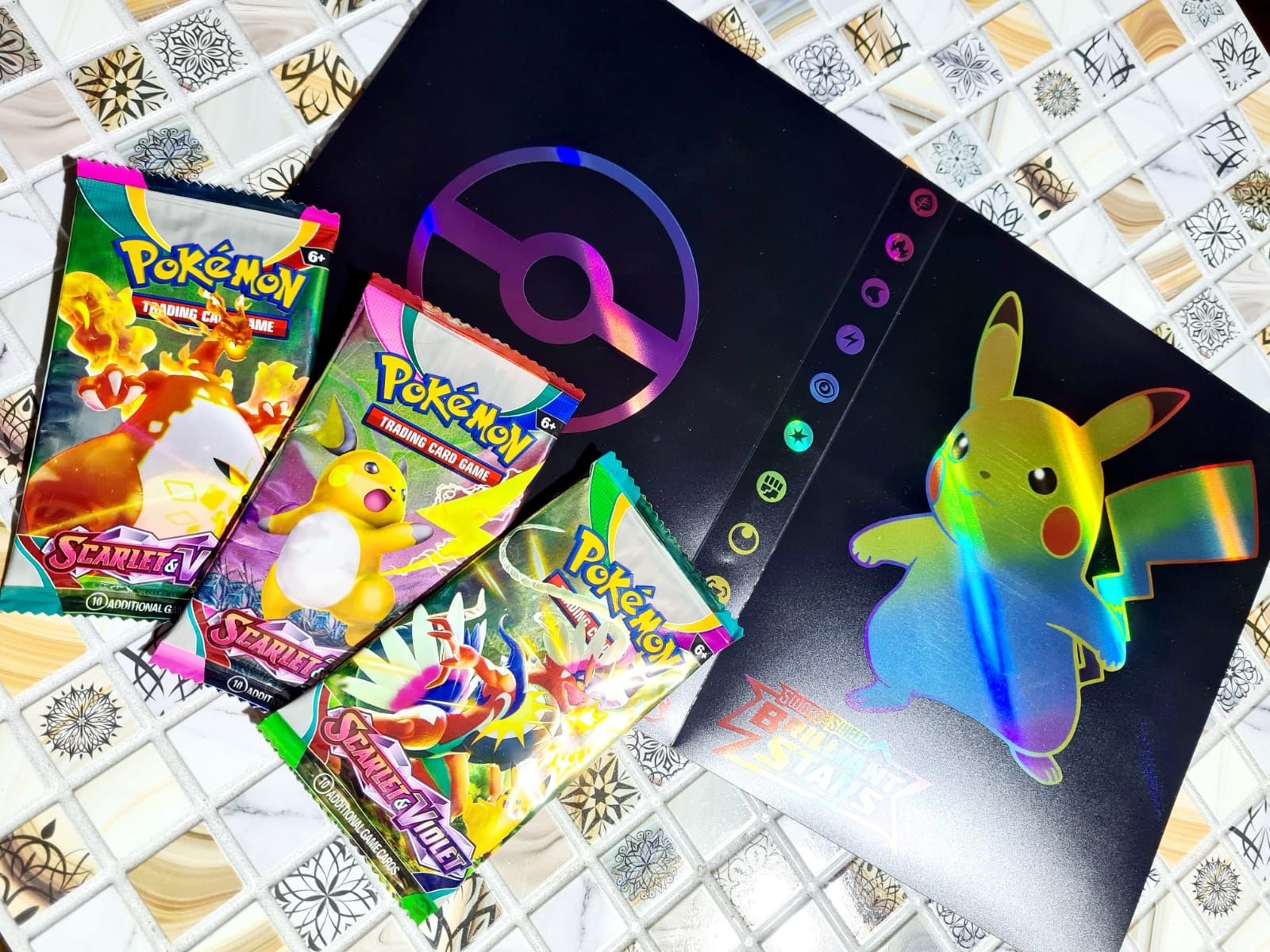 Zestaw dla fana Pokemonów nowy album format A5 + karty