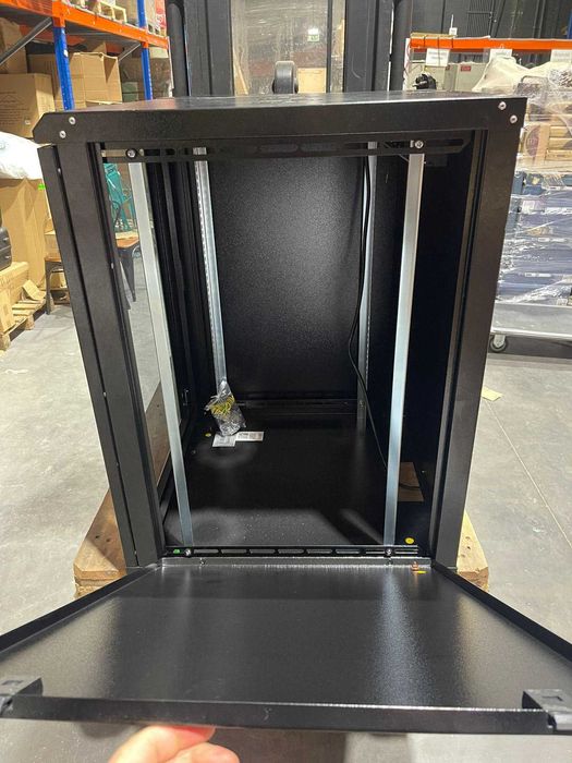 Rack bastidor 19U marca DIGITUS