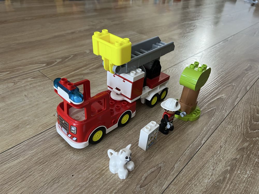 10969 LEGO DUPLO Wóz strażacki
