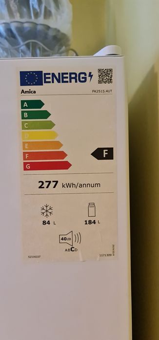 Lodówka Amica trzy letnia w dobrym stanie
