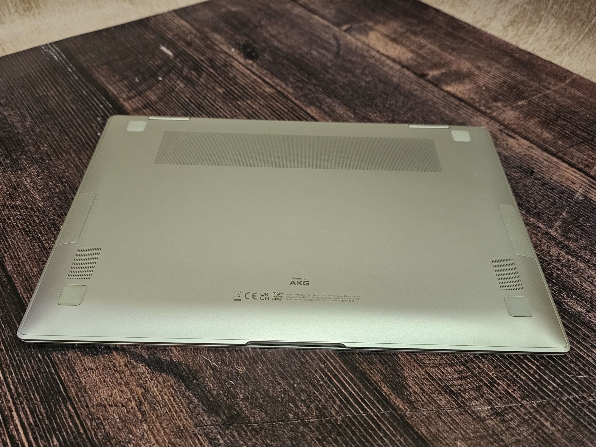 Samsung GalaxyBook Pro 360 (i5-1135G7/8Gb/Xe G7 80Eu/SSD 256Gb/AMOLED)