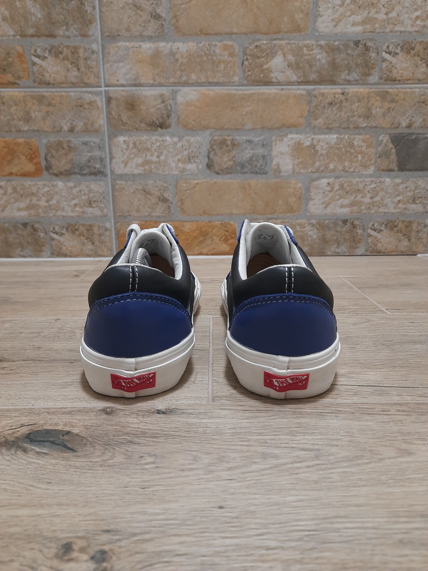 Кожаные кеды Vans р 42 (27 см) ц 1200 гр оригинал. отл. сост .кожа