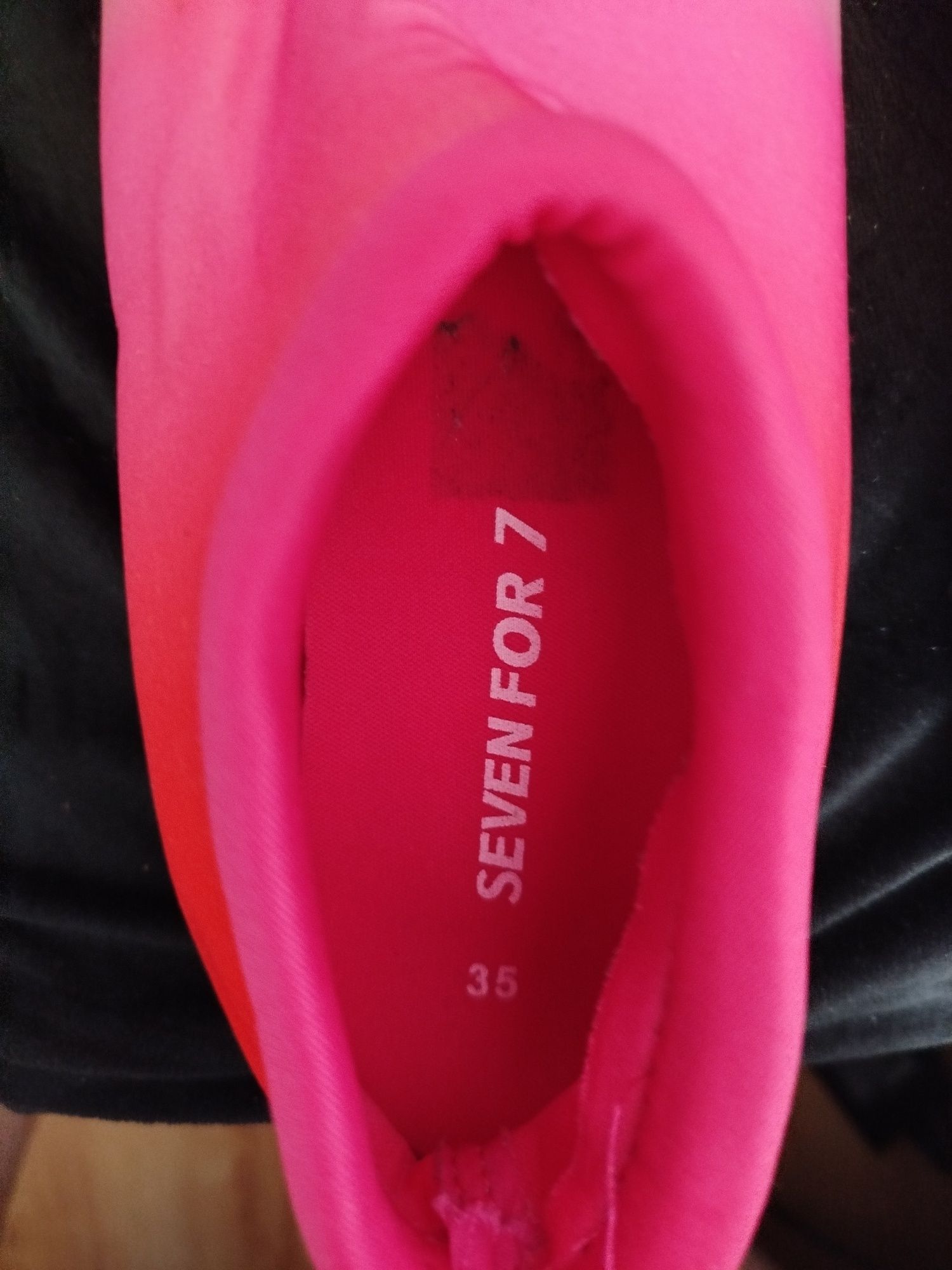 Buty do wody i nerka