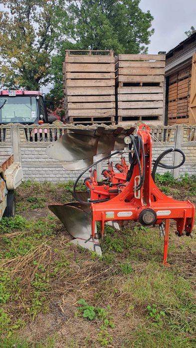 Pług obrotowy 3 skibowy maschio 2014r. ( kverneland )