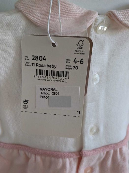 Vestido de bebé branco e rosa