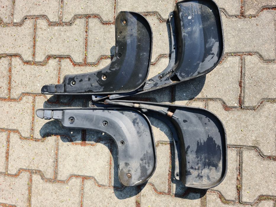 Oryginalne chlapacze przód i tył VW Touran