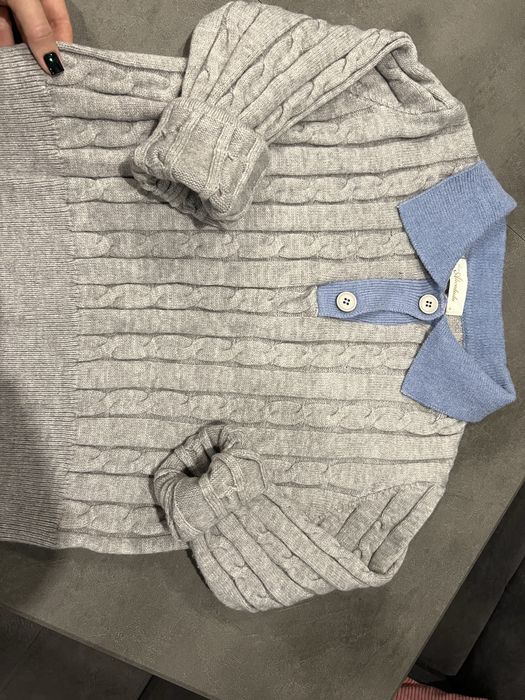 Стильне поло в сірому кольорі