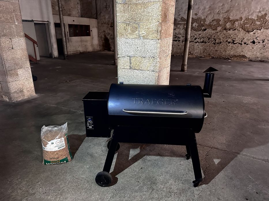 Barbecue TRAEGER PRO (Preto)