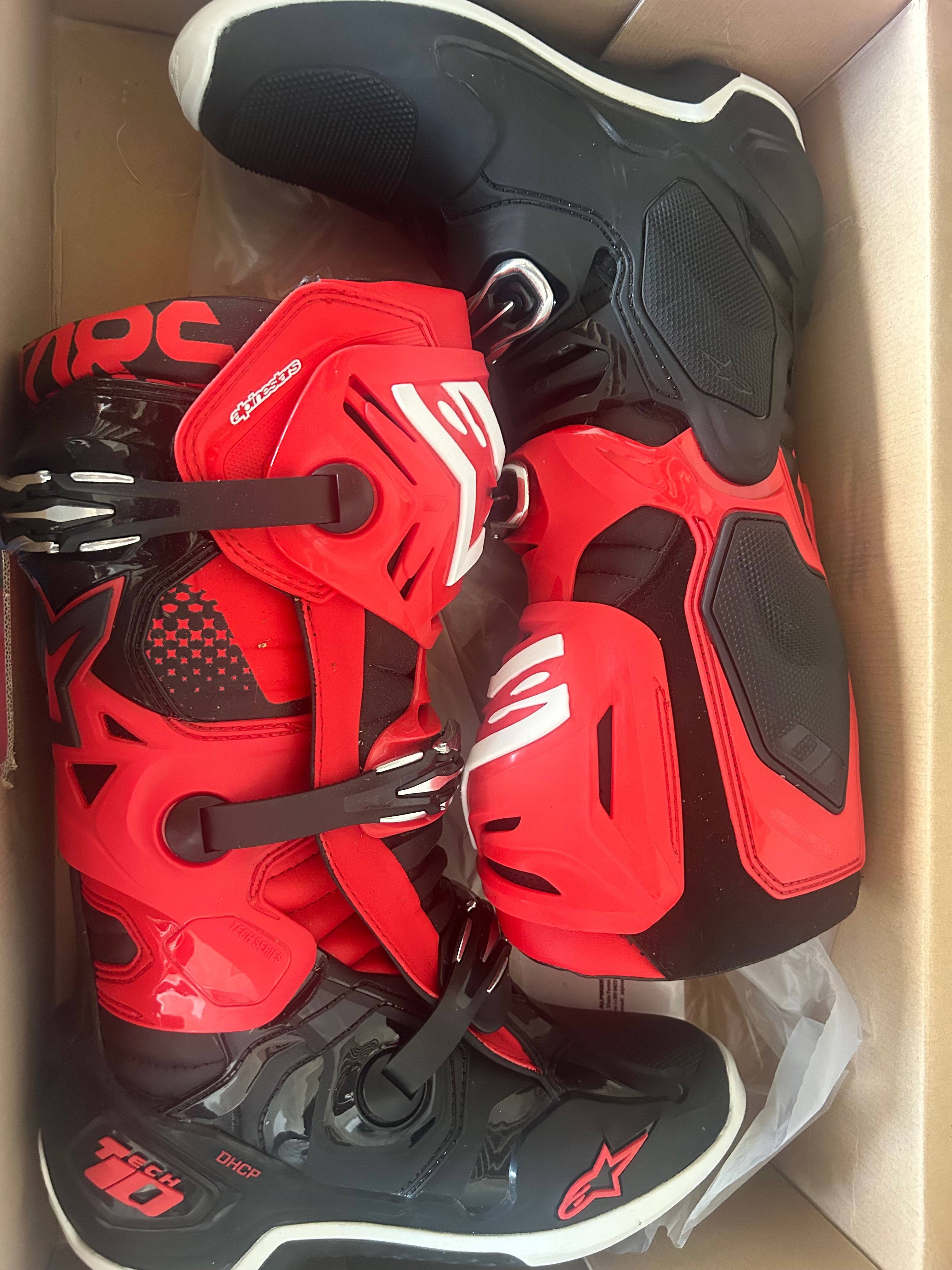 Botas Alpinestars Tech10 NOVAS