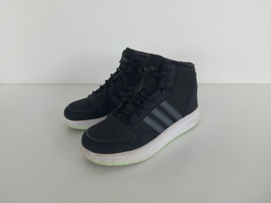 Buty dziecięce zimowe Adidas w rozmiarze 32