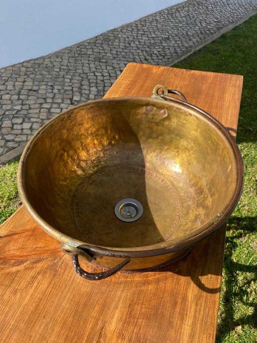 móvel maq. costura recuperado com lavatório